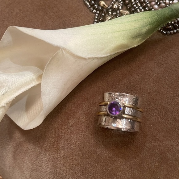 Sterling silver ring with a genuine purple amethyst - Picture 2 of 7